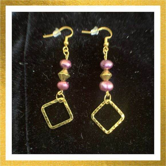 3/$20 Hand Crafted BEADED Dangle HANDMADE Gold Diamond EARRINGS - Picture 1 of 1